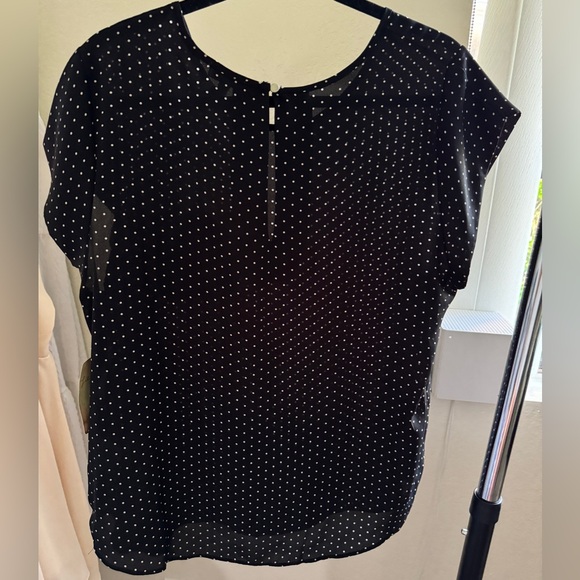 Black Lily White Blouse Size XL - Picture 3 of 3